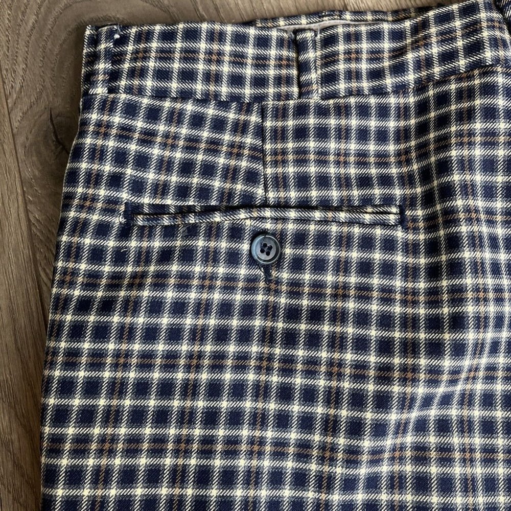 Higgins Slacks Shorts Mens Size 40 Golf Shorts Tan Navy White Plaid Pockets - Picture 4 of 8